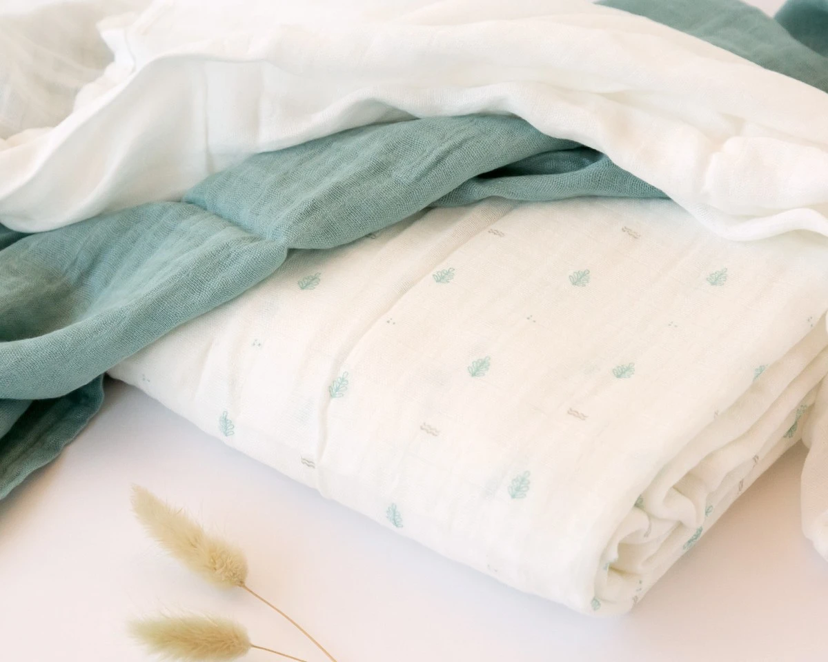 set-3-muselinas-salvia-blanco-y-estampado-70x70cm (1)