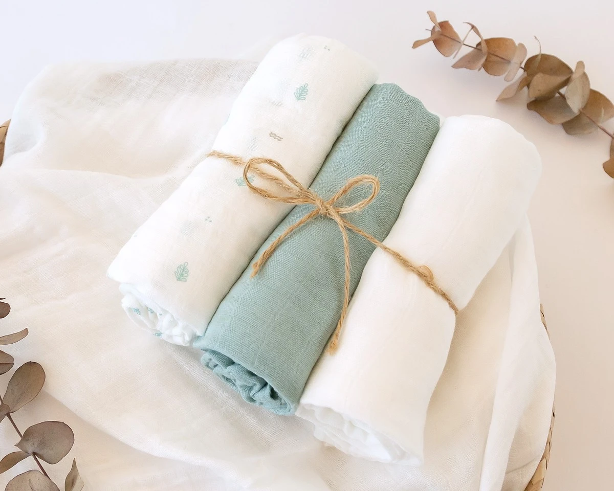 set-3-muselinas-salvia-blanco-y-estampado-70x70cm