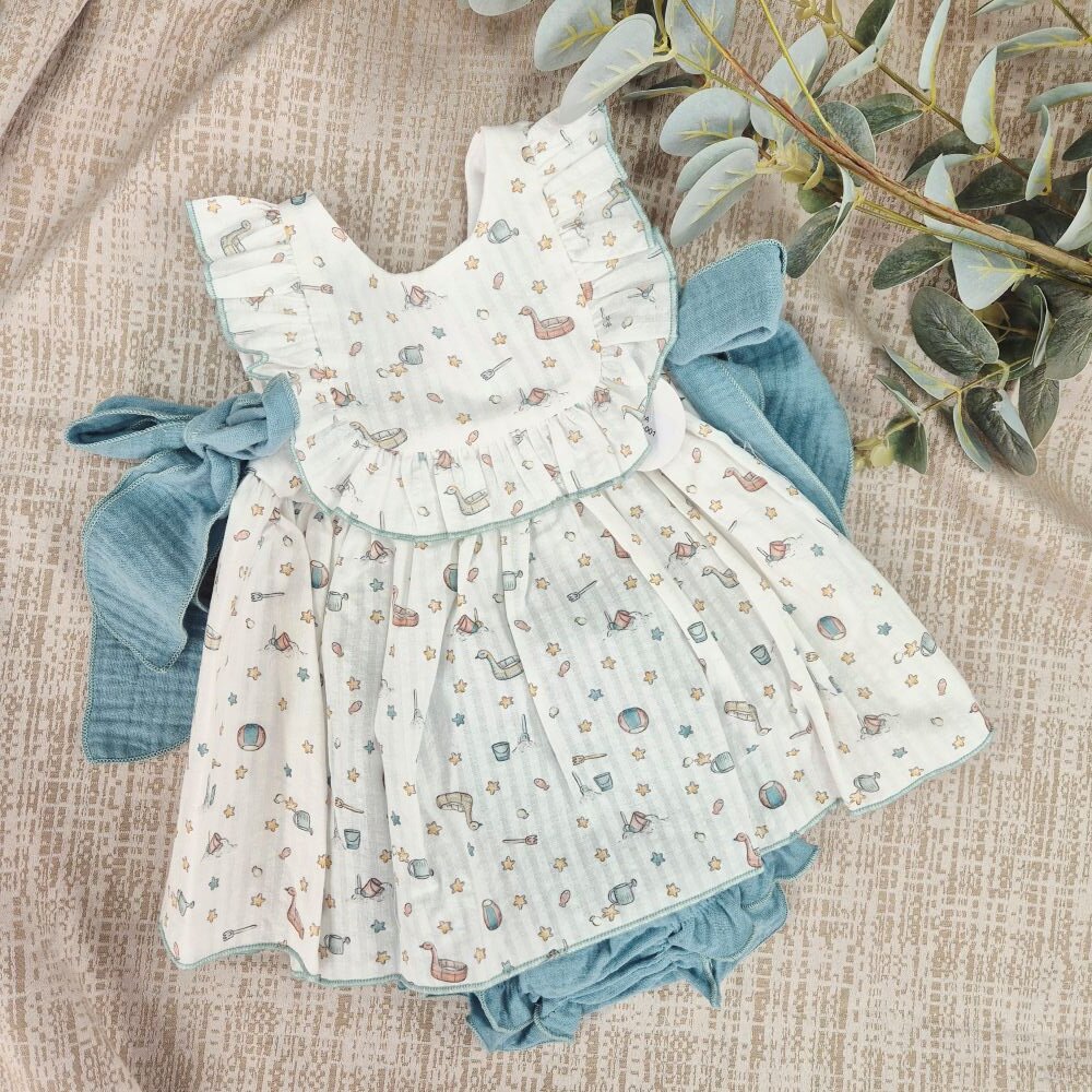 Jesusito Bebe Niña Chispa