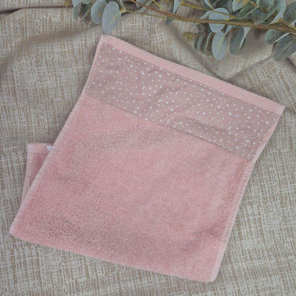 Toalla Guardería o Cole Manchas Rosa